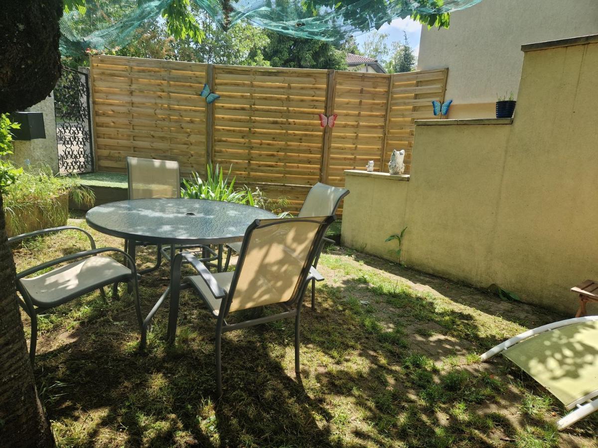 Appartement Independant Dans Maison Avec Jardinet, Au Calme Sérézin-du-Rhône 外观 照片